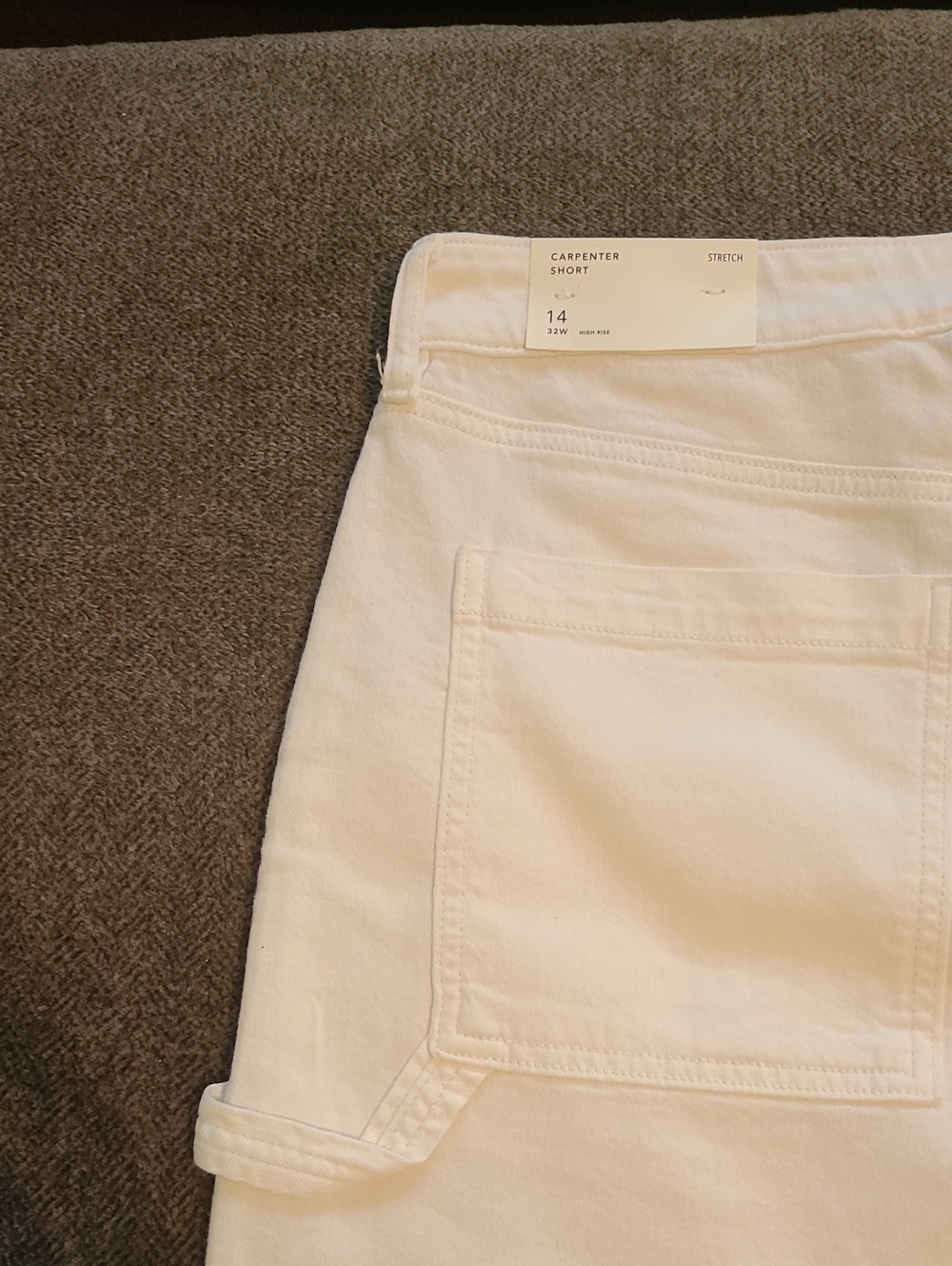 Women's American Eagle White Carpenter Short.